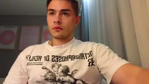 Snapshot of kyranbrauny chatting on August 5, 2:31 pm Ken online show from August 5, 2:31 pm