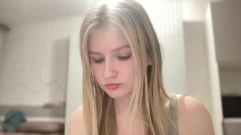Snapshot of kyttilovelly chatting on May 2, 7:08 pm Amanda online show from May 2, 7:08 pm