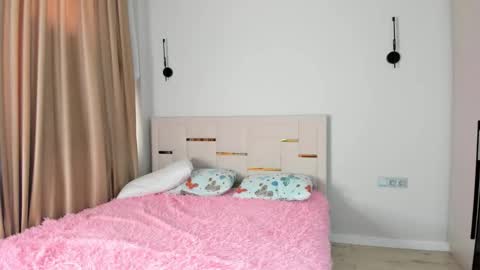 Snapshot of l1l_lola chatting on October 24, 2:52 am Ameli online show from October 24, 2:52 am