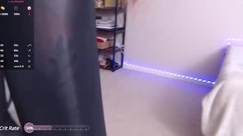 Lily Paw  online show from February 15, 9:04 pm