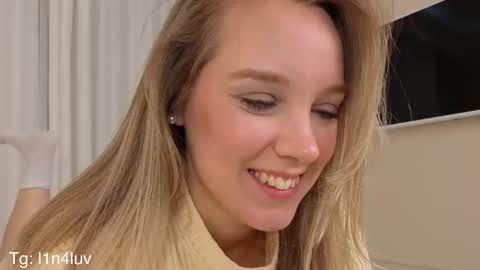 Snapshot of l1n4luv chatting on October 26, 9:10 pm lina online show from October 26, 9:10 pm