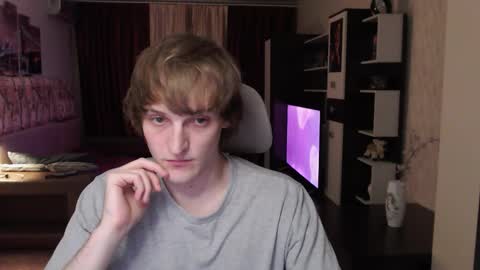 l1onkennedy online show from December 13, 7:53 pm