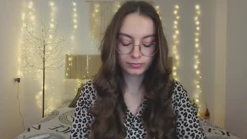 Margo  online show from December 17, 1:39 pm