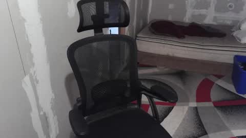 Snapshot of l1v1nth3dr3am chatting on September 10, 2:44 am l1v1nth3dr3am online show from September 10, 2:44 am