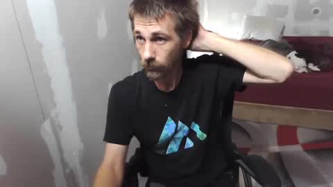 Snapshot of l1v1nth3dr3am chatting on October 10, 3:16 am l1v1nth3dr3am online show from October 10, 3:16 am