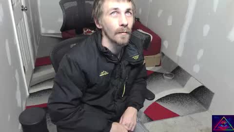 Snapshot of l1v1nth3dr3am chatting on November 12, 4:35 am l1v1nth3dr3am online show from November 12, 4:35 am