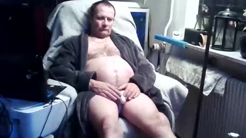 pelle and lady online show from March 6, 8:27 pm