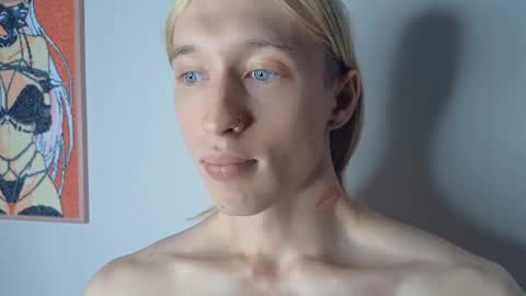 Snapshot of l_adonis_l chatting on March 10, 9:10 am Adonis online show from March 10, 9:10 am