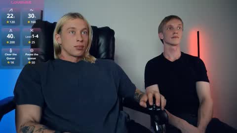 Snapshot of l_adonis_l chatting on October 22, 10:15 am Adonis online show from October 22, 10:15 am