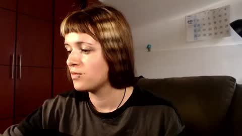 Snapshot of la_femme_fatale_ chatting on October 28, 10:01 pm Hanna FREE ONLYFANS online show from October 28, 10:01 pm