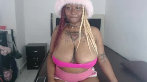 la_malona_77 online show from July 9, 6:12 pm
