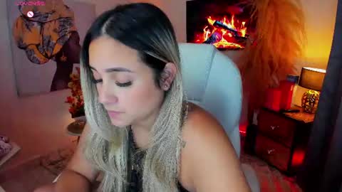 Snapshot of la_venezolana chatting on August 3, 3:49 am Vero online show from August 3, 3:49 am