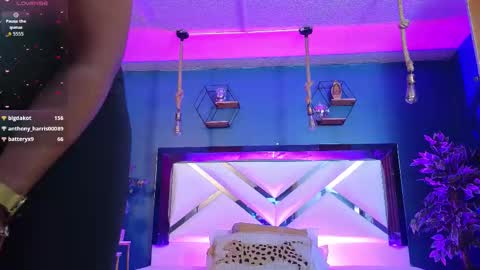 Cris  online show from March 5, 11:28 am