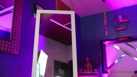 Snapshot of laady_brownn chatting on July 8, 11:58 am Cris online show from July 8, 11:58 am