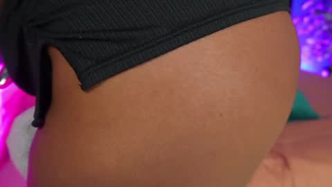 Snapshot of laady_brownn chatting on July 16, 12:00 pm Cris online show from July 16, 12:00 pm