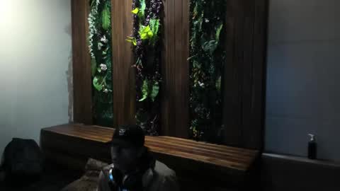 labrinthteasing online show from January 17, 11:59 am