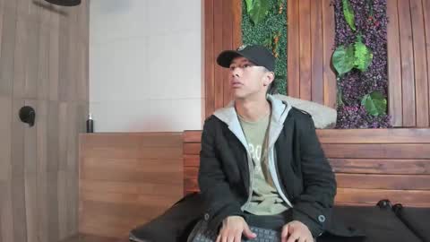 labrinthteasing online show from March 7, 12:13 pm