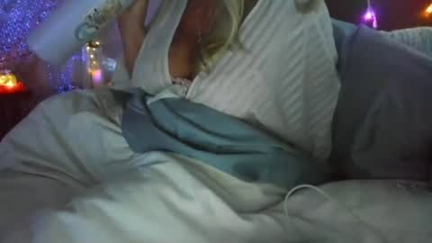 Lacey online show from August 9, 4:39 am