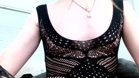 Lacey Phoenix online show from March 8, 2:45 am