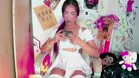 Snapshot of lachery_perversa chatting on May 31, 1:25 am lachery_perversa online show from May 31, 1:25 am