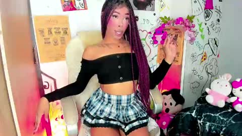 Snapshot of lachery_perversa chatting on June 7, 12:48 am lachery_perversa online show from June 7, 12:48 am