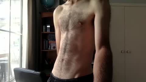 Snapshot of lachysims3 chatting on January 16, 11:48 pm Sims online show from January 16, 11:48 pm