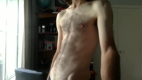 Snapshot of lachysims3 chatting on January 19, 5:58 am Sims online show from January 19, 5:58 am