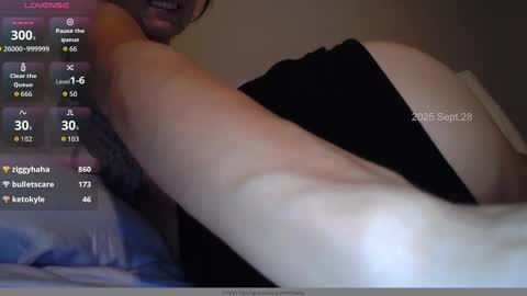 Snapshot of lacie_richards chatting on September 29, 4:17 am Lacie online show from September 29, 4:17 am