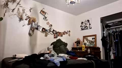 lacybell online show from April 30, 6:42 am