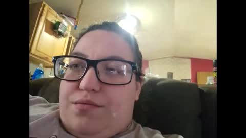 Snapshot of laddybuggie27 chatting on February 9, 9:06 pm Laddybuggie27 online show from February 9, 9:06 pm