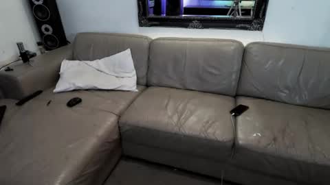 Snapshot of ladshed chatting on December 17, 8:21 pm Hectic online show from December 17, 8:21 pm