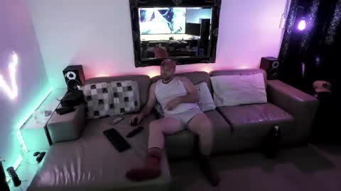 Snapshot of ladshed chatting on February 14, 11:42 am Hectic online show from February 14, 11:42 am