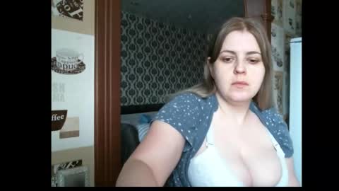 lady cute cat29 online show from March 18, 2:37 am