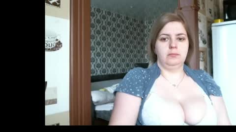Snapshot of lady_cute_cat chatting on May 12, 2:52 am lady cute cat29 online show from May 12, 2:52 am