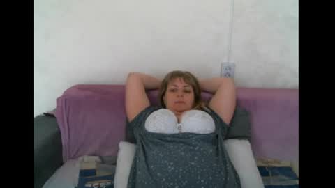 Snapshot of lady_cute_cat chatting on June 12, 6:12 am lady cute cat29 online show from June 12, 6:12 am