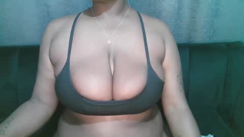 lady_dearra online show from March 30, 3:18 am