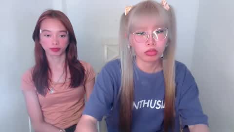 Snapshot of lady_galacticax chatting on December 14, 1:27 pm    online show from December 14, 1:27 pm