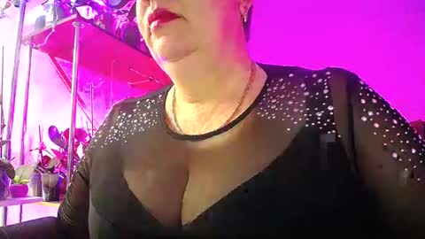 Lady Gloria online show from February 9, 4:57 am