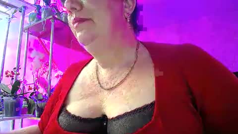 Lady Gloria online show from March 5, 3:18 pm