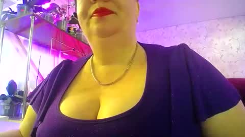 Lady Gloria online show from April 18, 7:01 am