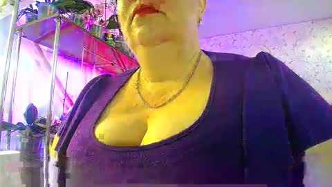 Lady Gloria online show from April 29, 5:11 am