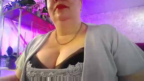 Snapshot of lady_gloria chatting on May 6, 5:03 am Lady Gloria online show from May 6, 5:03 am