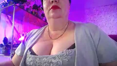 Snapshot of lady_gloria chatting on May 9, 8:08 am Lady Gloria online show from May 9, 8:08 am