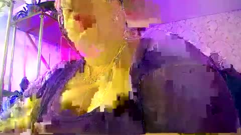 Snapshot of lady_gloria chatting on May 23, 10:19 am Lady Gloria online show from May 23, 10:19 am