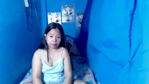 Snapshot of lady_in_bed69 chatting on May 25, 10:27 pm lady_in_bed69 online show from May 25, 10:27 pm