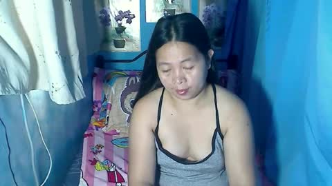 Snapshot of lady_in_bed69 chatting on July 1, 12:12 am lady_in_bed69 online show from July 1, 12:12 am