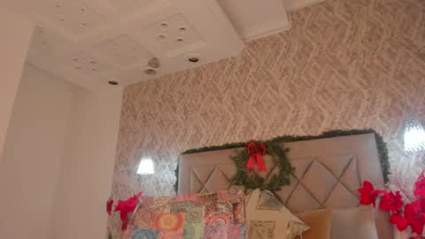 Gaby  online show from December 7, 5:53 pm