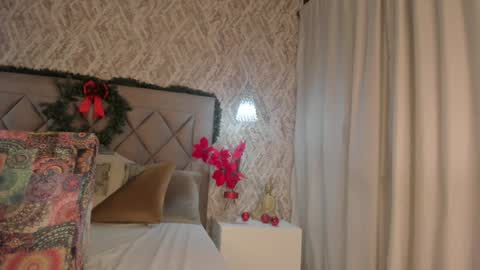 Gaby  online show from December 21, 5:40 pm