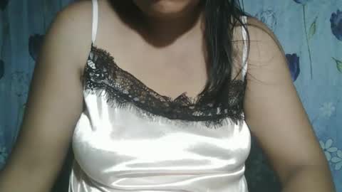 lady_love063 online show from November 28, 9:28 pm