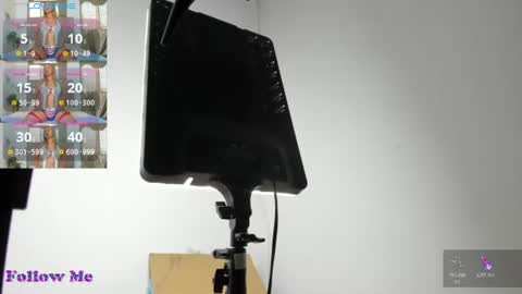 Snapshot of lady_miss___ chatting on June 24, 12:26 pm lady_miss___ online show from June 24, 12:26 pm